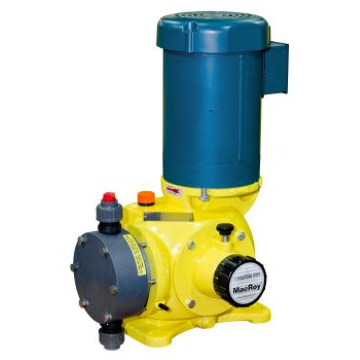Hình ảnh cận của đầu xử lý dung dịch trên máy bơm Milroyal
